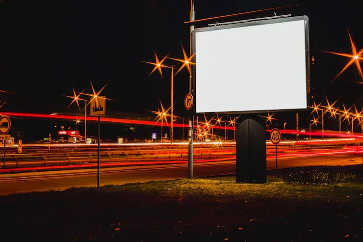 roadside outdoor led display for advertising campaign